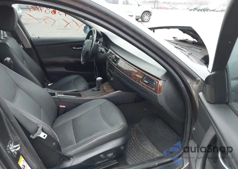 2006 BMW 325I z USA, uszkodzony, nr VIN WBAVB17576NK39044